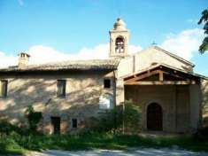 Foto Palazzo / Stabile di 600 m con pi di 5 locali in vendita a Urbino