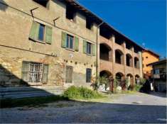 Foto Palazzo / Stabile di 700 m con pi di 5 locali in vendita a Garbagnate Monastero