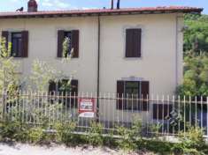 Foto Palazzo / Stabile di 992 m con pi di 5 locali in vendita a Dronero