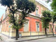 Foto Palazzo in Vendita, più di 6 Locali, 309 mq (NARDO')