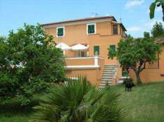 Foto Palazzo in Vendita, pi di 6 Locali, 4 Camere, 350 mq (CASTELLIN