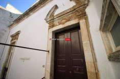 Foto Palazzo in Vendita, pi di 6 Locali, 5 Camere, 410 mq (MARTINA F