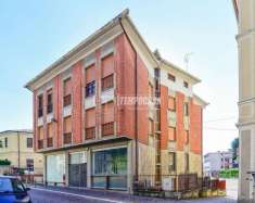 Foto Palazzo in vendita a Cantu'