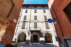 Foto Palazzo in vendita a Fossano - 14 locali 1100mq