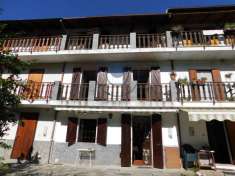 Foto Palazzo in vendita a Giaveno