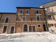 Foto Palazzo in vendita a L'Aquila