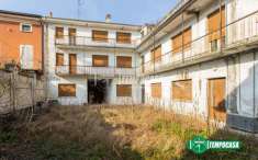 Foto Palazzo in vendita a Oleggio