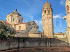 Foto Palazzo in vendita a Oristano
