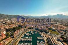 Foto Palazzo in vendita a Palermo