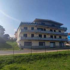 Foto Palazzo in vendita a Petacciato