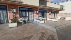 Foto Palazzo in vendita a Pozzallo - 10 locali 250mq