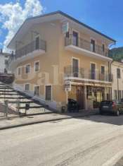 Foto Palazzo in vendita a San Pietro Avellana