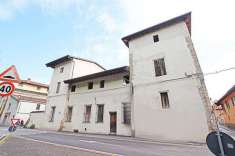 Foto Palazzo in vendita a Stezzano