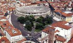 Foto Palazzo in vendita a Verona