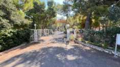 Foto Palazzo in vendita a Vieste - 30 locali 10000mq