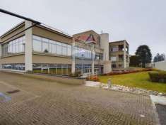 Foto Palazzo in vendita a Voghera - 20 locali 680mq