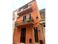 Foto Palazzo in Via Filippo Turati