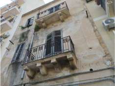 Foto Palazzo in Via Gaetano la Loggia