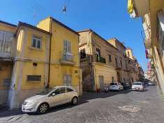 Foto Palazzo in Via Ponte Carolino