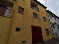 Foto Palazzo in Via Trinit