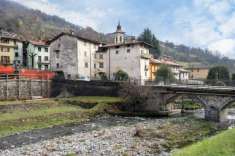 Foto Palazzo storico in vendita a Val Brembilla