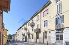 Foto Palazzo/Stabile in vendita a Contact: z0rg@airmail.cc  
