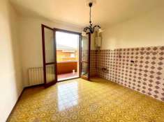 Foto panoramico trilocale balconato + box e cantina.. ibero subito