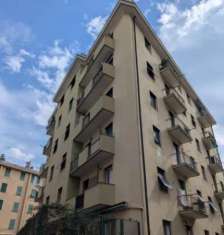 Foto Pentalocale in vendita a Genova