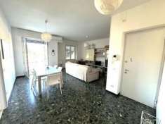 Foto Pentalocale in vendita a La Spezia