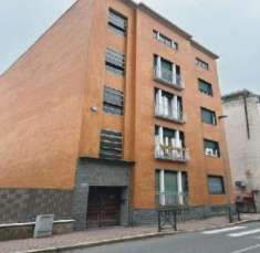 Foto Pentalocale in vendita a Novara