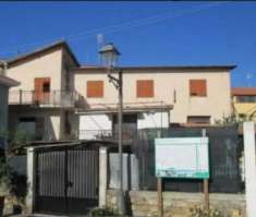 Foto Pentalocale in vendita a Pompeiana