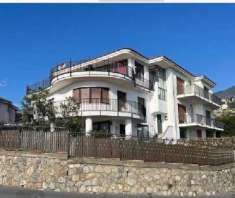 Foto Pentalocale in vendita a Sanremo