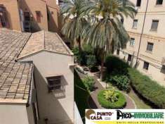 Foto Piazza Marina  di fronte Palazzo Butera , Elegante e Luminoso Appartamento ristrutturato