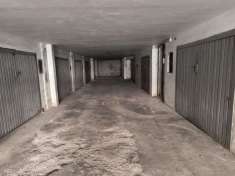 Foto Poco distante dal centro paese in vendita box auto