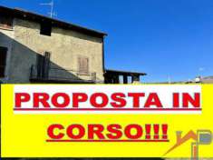 Foto Pontida Porzione di rustico con giardino privato