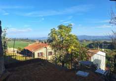 Foto Porano - Appartamento indipendente con cortile panoramico, magazzino e cantina in vendita a ridosso delle mura del paese - Riferimento Ai234