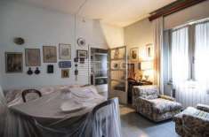 Foto porzione di bifamiliare con ampio giardino