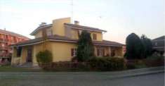 Foto Porzione di Casa in Vendita, 1 Locale, 459 mq, Asti