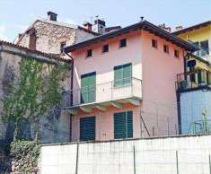 Foto Porzione di Casa in Vendita, 2 Locali, 140 mq, Cuasso al Monte (