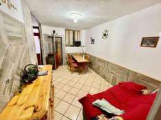 Foto Porzione di Casa in Vendita, 2 Locali, 50 mq, Casargo