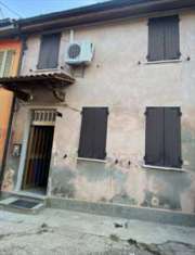 Foto Porzione di Casa in Vendita, 3,5 Locali, 109 mq, Dosolo