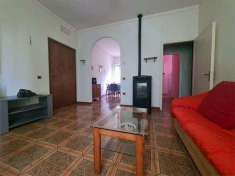 Foto Porzione di Casa in Vendita, 3 Locali, 80 mq, Spoleto