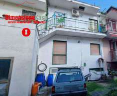 Foto Porzione di Casa in Vendita, 3 Locali, 90 mq, Roccarainola
