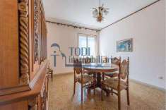 Foto Porzione di Casa in Vendita, 4 Locali, 130 mq, Massa Martana (Me