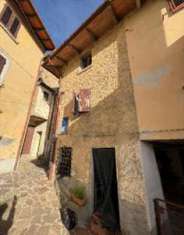 Foto Porzione di Casa in Vendita, 4 Locali, 66 mq, Vernio