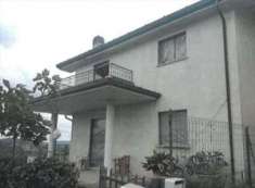 Foto Porzione di Casa in Vendita, pi di 6 Locali, 203,3 mq, Vallefog