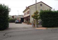 Foto Porzione di Casa in Vendita, pi di 6 Locali, 208 mq, Montebellu