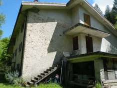 Foto Porzione di Casa in Vendita, pi di 6 Locali, 211 mq, Lizzano in