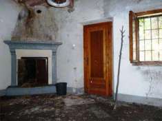 Foto Porzione di Casa in Vendita, pi di 6 Locali, 220 mq, Lucca (Ses