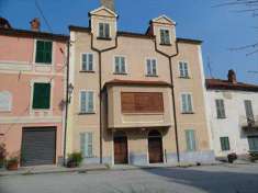 Foto Porzione di Casa in Vendita, pi di 6 Locali, 240 mq, Camerana
